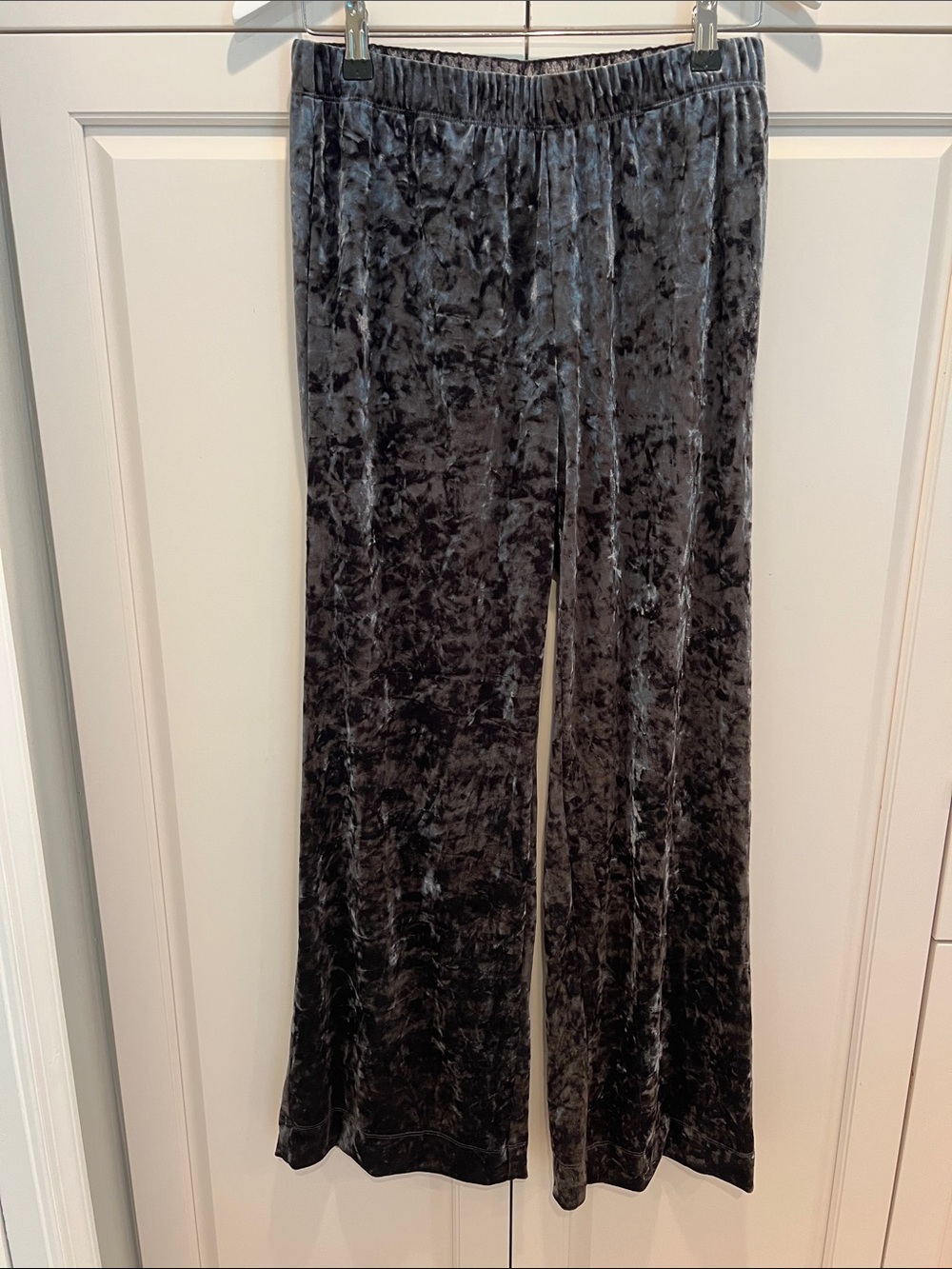 a new day Charcoal Crushed Velvet Wide-Leg Pants 🆕 small